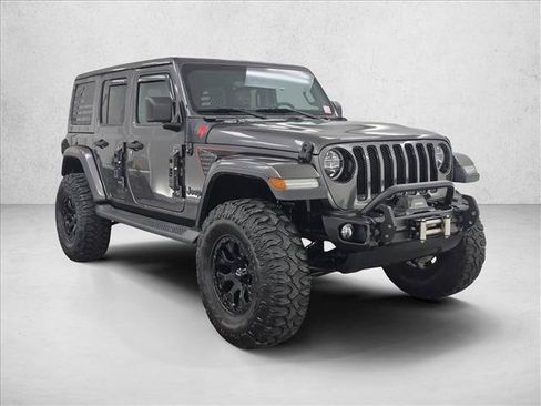 Used 2021 Jeep Wrangler Unlimited Sahara AWD/4WD image 3
