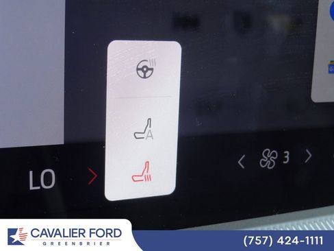 Used 2026 Ford Explorer Active w/ Active Comfort Package AWD/4WD image 28