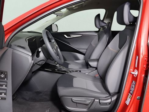 New 2025 Kia Niro LX image 16