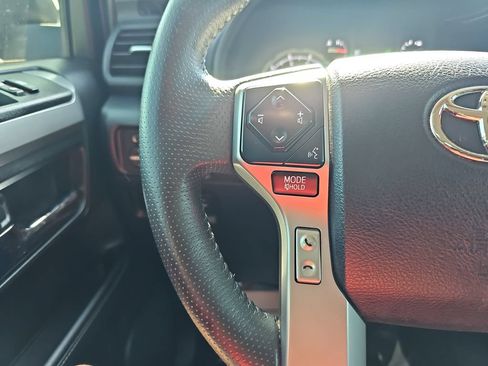 Used 2022 Toyota 4Runner TRD Sport AWD/4WD image 21