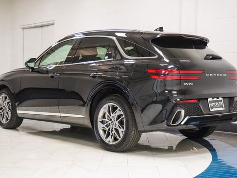 Used 2025 Genesis GV70 2.5T AWD/4WD image 32