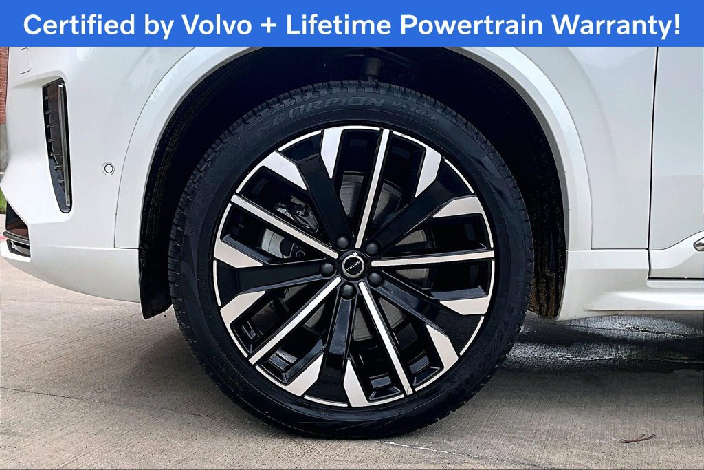 Used 2026 Volvo XC90 B6 Plus AWD/4WD image 11