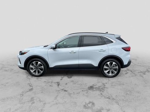 Used 2025 Ford Escape Platinum AWD/4WD image 5
