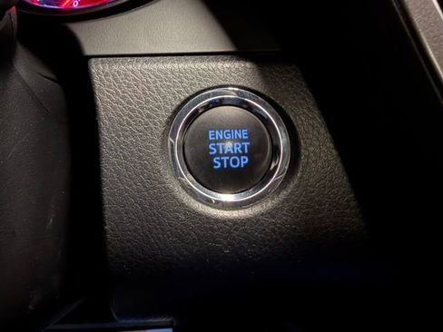 Used 2021 Toyota Camry XSE image 38