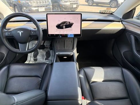 Used 2022 Tesla Model 3 Long Range AWD/4WD image 16