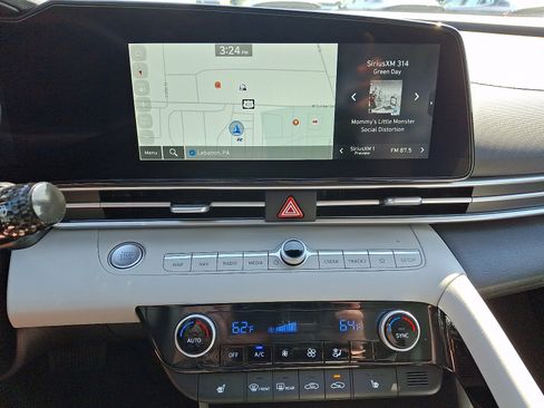 New 2026 Hyundai Elantra Limited FWD image 9