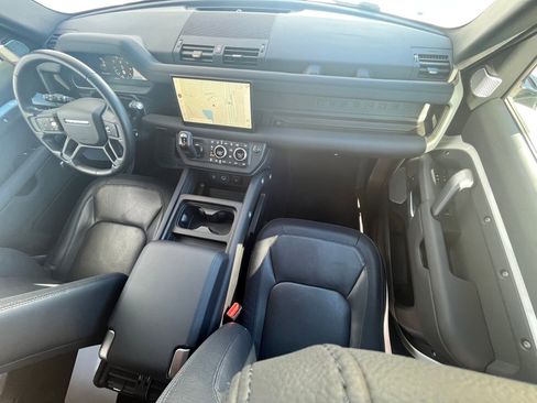 Certified 2024 Land Rover Defender 130 X-Dynamic SE image 15