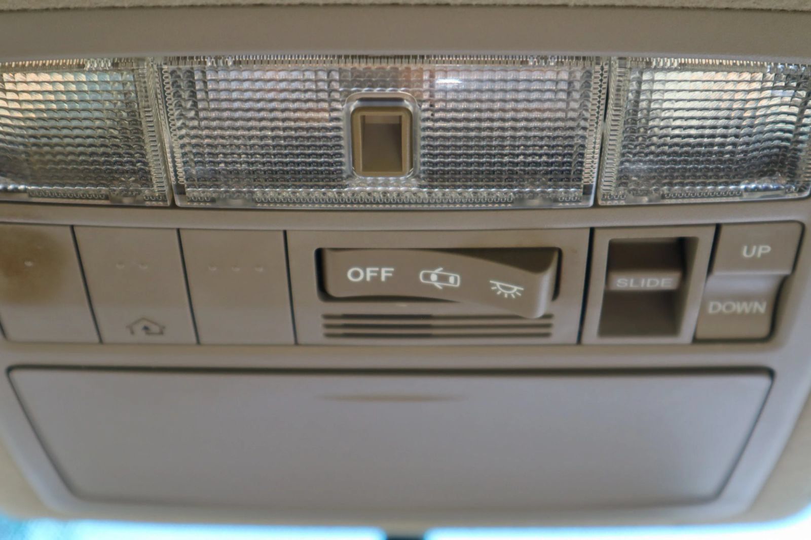 Used 2010 Toyota Highlander Limited AWD/4WD image 31