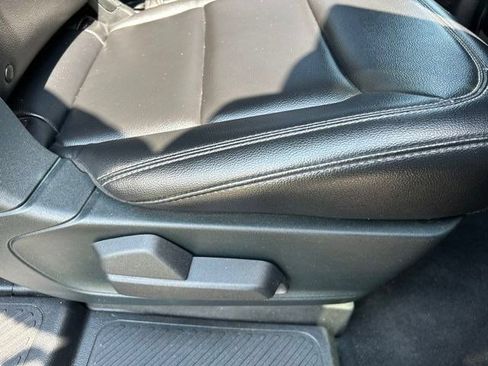 Used 2021 Ford Explorer XLT w/ Equipment Group 202A AWD/4WD image 50