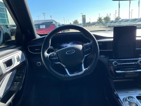 Used 2023 Ford Explorer ST w/ Equipment Group 401A image 14