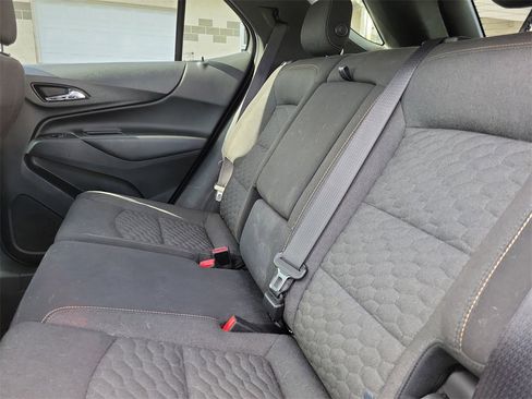 Used 2019 Chevrolet Equinox LT w/ Driver Convenience Package image 11