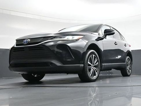 Used 2023 Toyota Venza LE AWD/4WD image 39