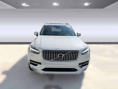 Used 2024 Volvo XC90 B6 Plus w/ Protection Package Premier AWD/4WD image 6