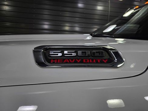 Used 2020 RAM 5500 Tradesman w/ Chrome Appearance Group image 36