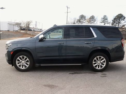 Used 2021 Chevrolet Tahoe Premier w/ Premium Package image 4
