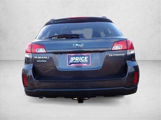 Used 2011 Subaru Outback 2.5i Limited w/ PWR Moonroof Pkg AWD/4WD video 3