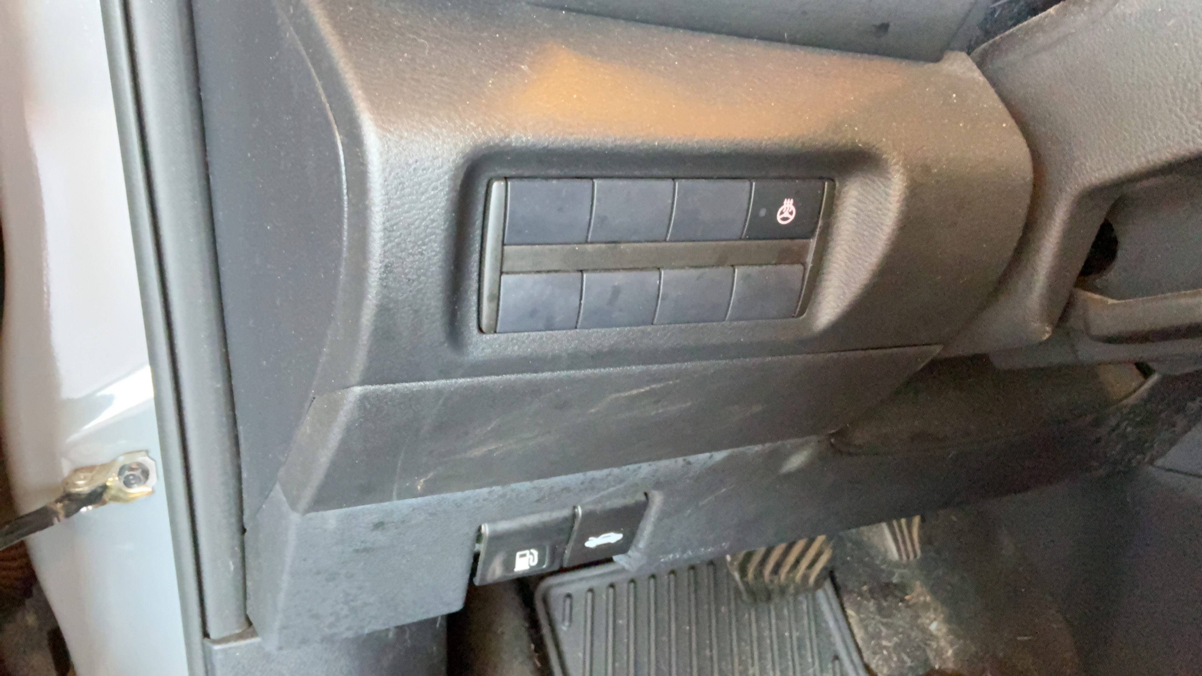 Used 2021 Nissan Kicks SR w/ SR Premium Package FWD image 17