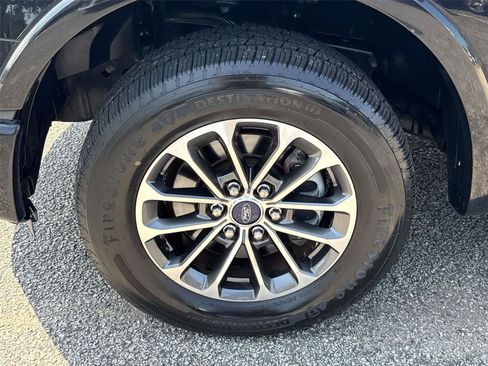Used 2016 Ford F150 Lariat w/ Equipment Group 502A Luxury RWD image 12
