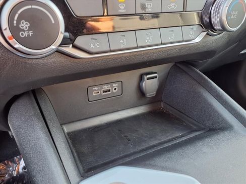 Used 2025 Nissan Altima 2.5 S image 8