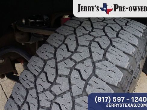 Used 2024 GMC Sierra 2500 Denali Ultimate image 8