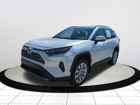Used 2025 Toyota RAV4 Limited image 7
