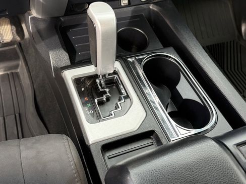 Used 2016 Toyota Tundra SR5 image 25