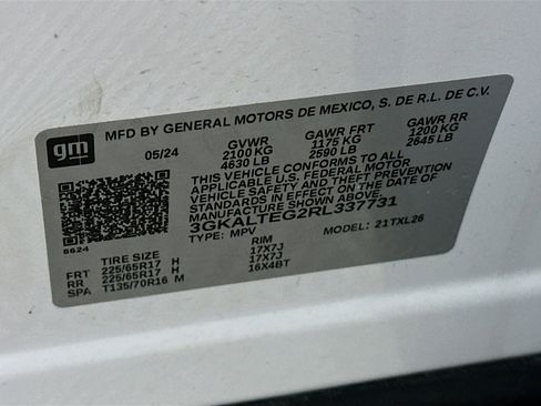 Used 2024 GMC Terrain SLE image 12