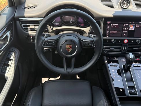 Used 2026 Porsche Macan AWD/4WD image 14