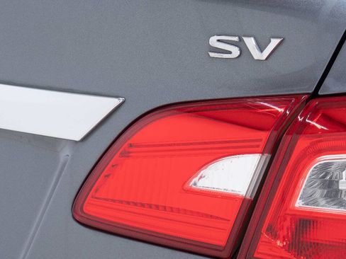Used 2018 Nissan Sentra SV FWD image 14