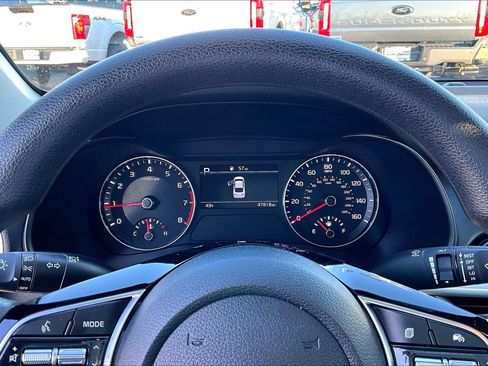 Used 2022 Kia Forte LXS w/ LXS Technology Package image 20