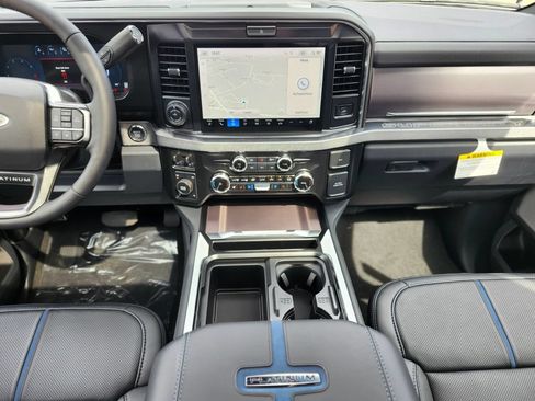 New 2026 Ford F250 Platinum w/ FX4 Off-Road Package AWD/4WD image 14