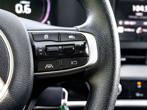 Used 2024 Kia Sportage LX image 20
