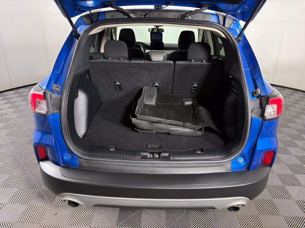 Certified 2020 Ford Escape SE AWD/4WD image 30