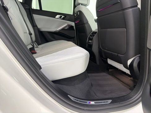 Certified 2024 BMW X6 xDrive40i w/ Executive Package image 23