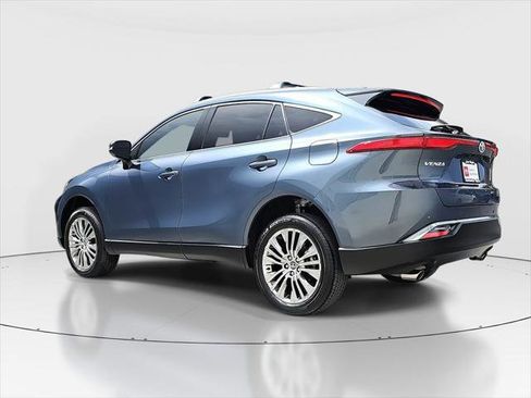 Certified 2024 Toyota Venza XLE AWD/4WD image 7