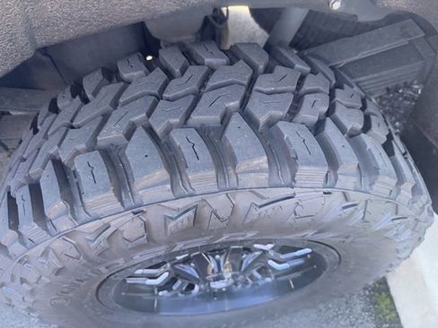 Used 2020 Chevrolet Silverado 3500 LTZ w/ LTZ Convenience Package image 14