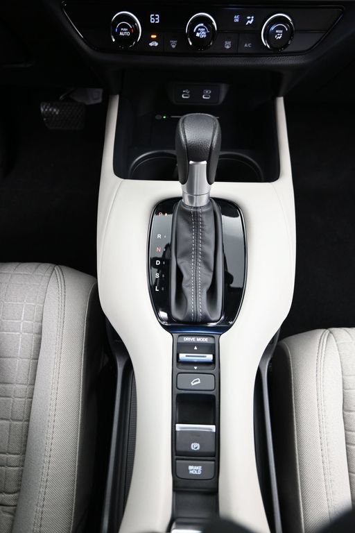Certified 2026 Honda HR-V LX image 19