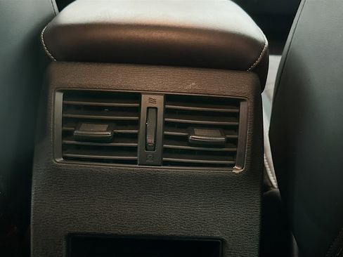 Used 2024 Mitsubishi Outlander SE image 27