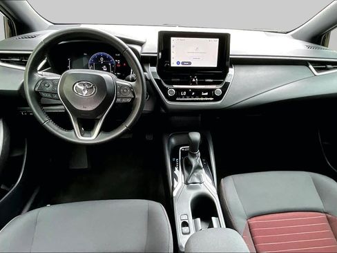 Used 2026 Toyota Corolla SE FWD image 15