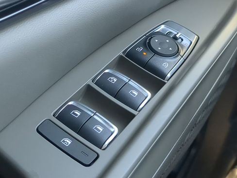 New 2026 Kia Carnival LXS image 23