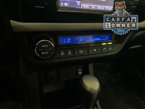 Used 2016 Toyota Corolla LE FWD image 30