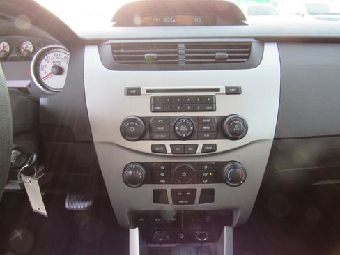 Used 2008 Ford Focus SE image 19