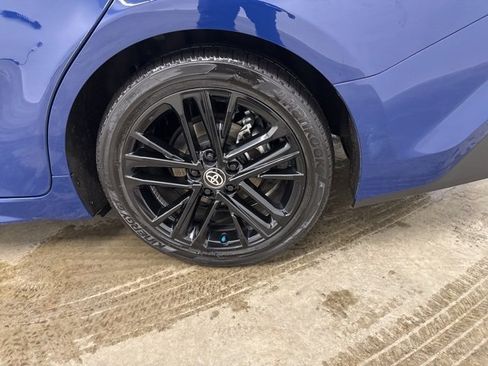 Used 2025 Toyota Camry SE w/ Multimedia Upgrade Package image 10