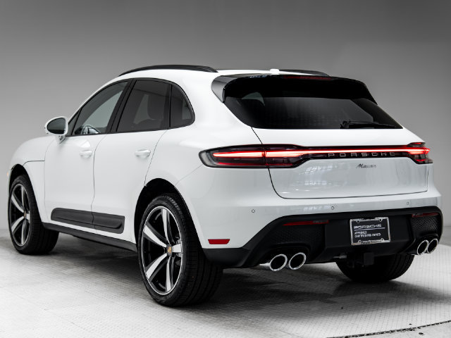 Certified 2026 Porsche Macan AWD/4WD image 3