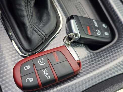 Used 2021 Dodge Charger SRT Hellcat image 17