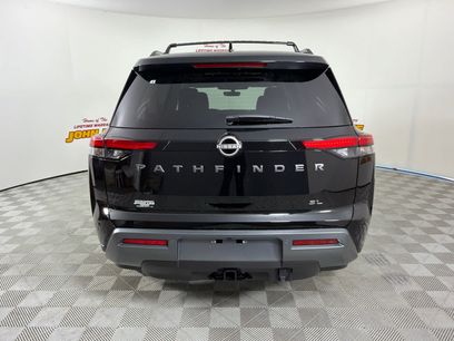New 2026 Nissan Pathfinder SL w/ SL Premium Package