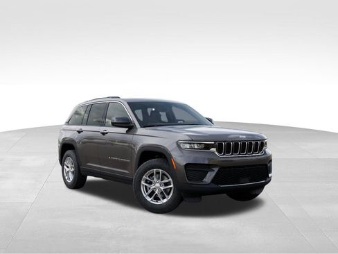 New 2025 Jeep Grand Cherokee Laredo X w/ Luxury Tech Group I image 6