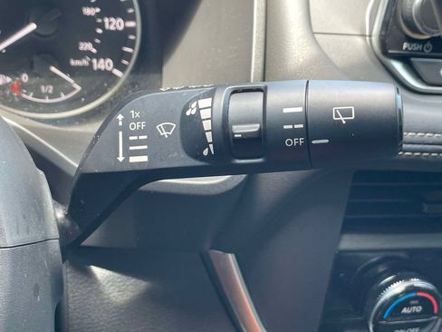 Used 2026 Nissan Rogue SV FWD image 25