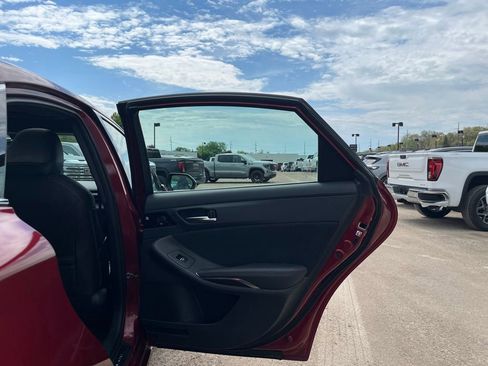 Used 2019 Toyota Avalon XSE w/ All Weather Liner Package FWD image 31