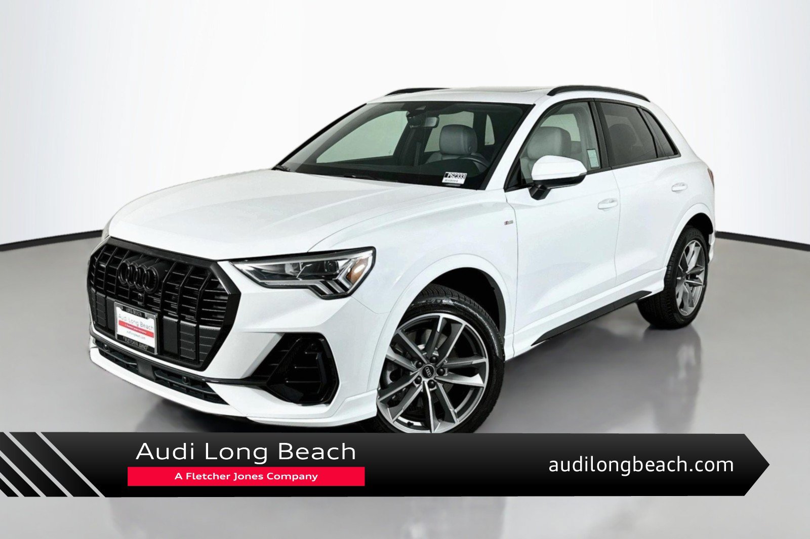 Used 2024 Audi Q3 2.0T Premium AWD/4WD image 1